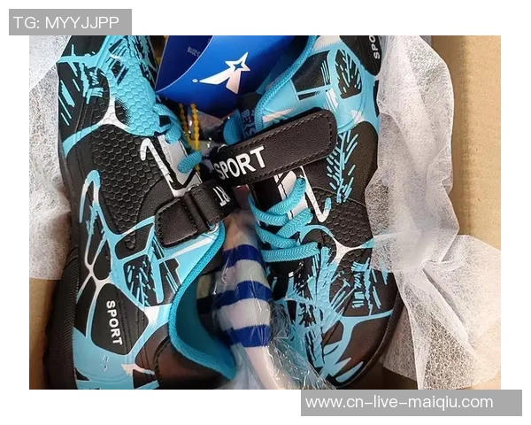 新款足球鞋为何挤脚揭秘设计与舒适度之间的矛盾与解决方案